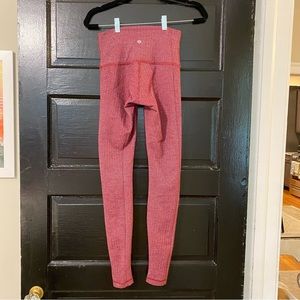 Lululemon wunder under hi rise size 4 pink herringbone